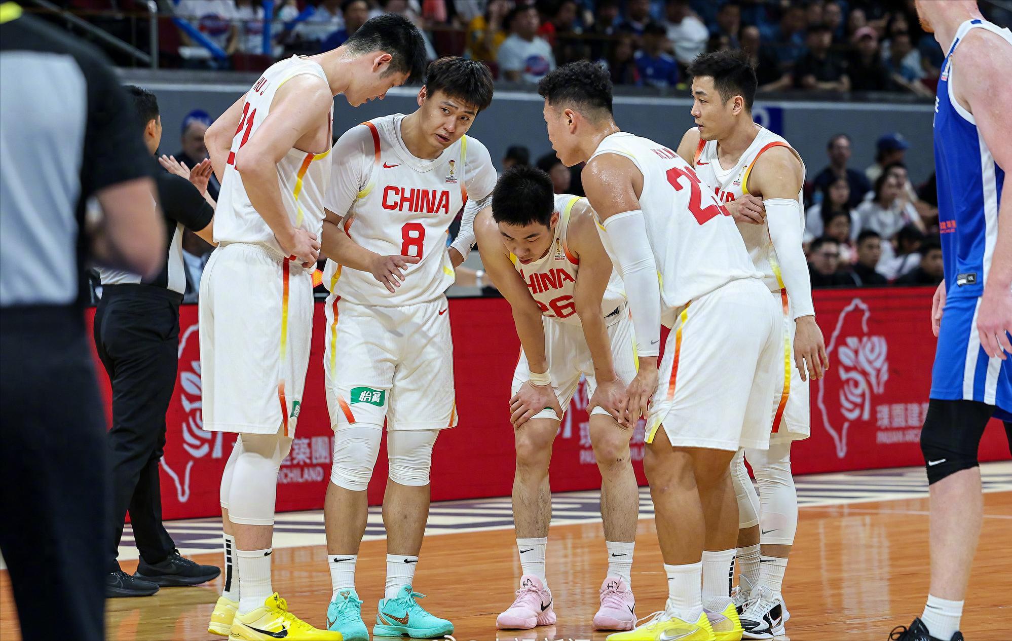 167棋牌-有眼光！郭士强挑中3奇兵，30岁后卫三分全中，新奶爸单场11篮板